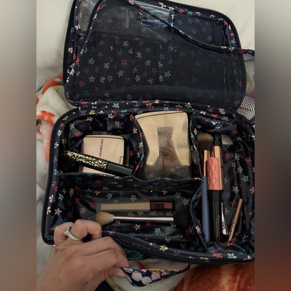 Vera Bradley Grand Vanity Case in Butterfly By - Picture 7 of 7